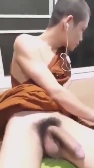 Hung Tibetan Monk Watches Laptop Nude No Sex Porn Gayboystube 2466