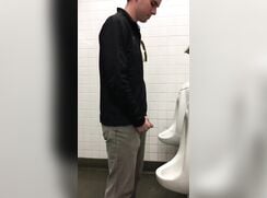 Spying Hot Guy pissing