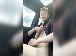 Boy cums in the car